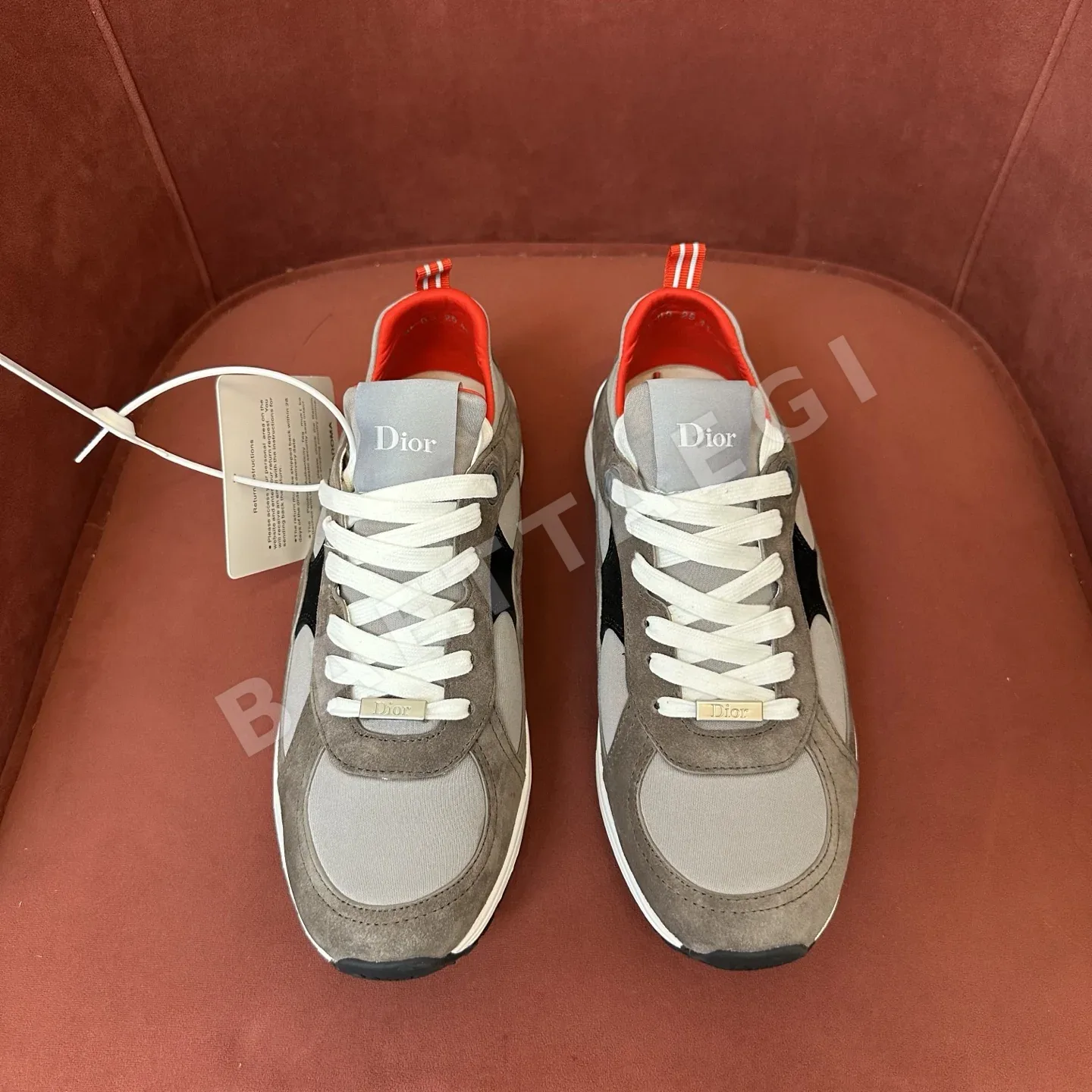 디올 러너 스니커즈 26358