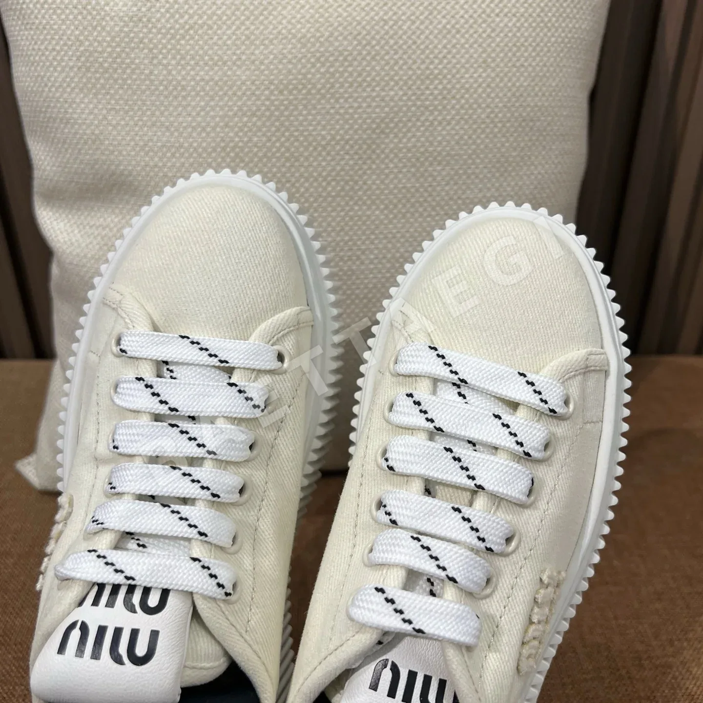 미우미우 스니커즈 데님 상세 이미지 7