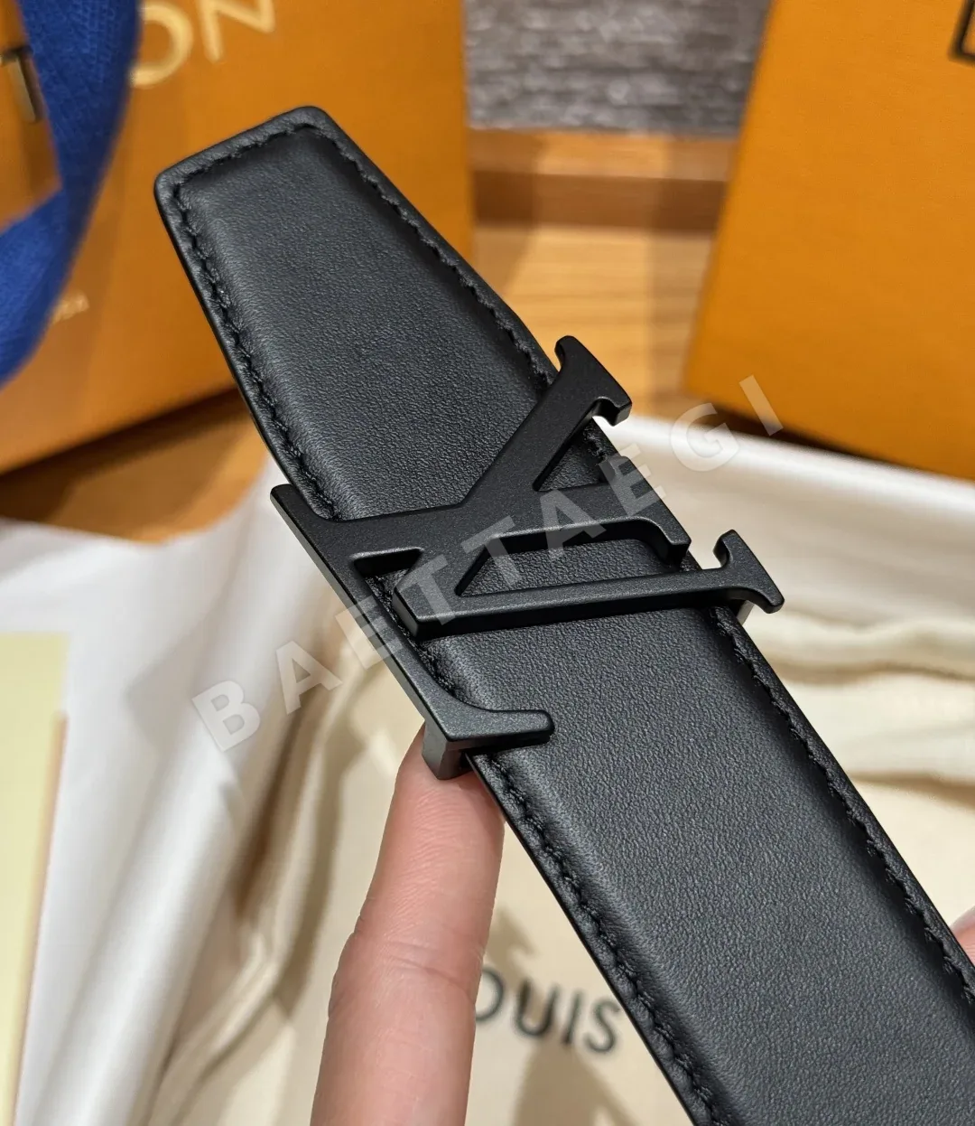 루이비통 헤리티지 35mm 리버시블 벨트 상세 이미지 7