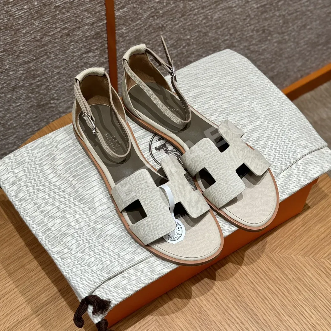 에르메스 산토리니 샌들 8560