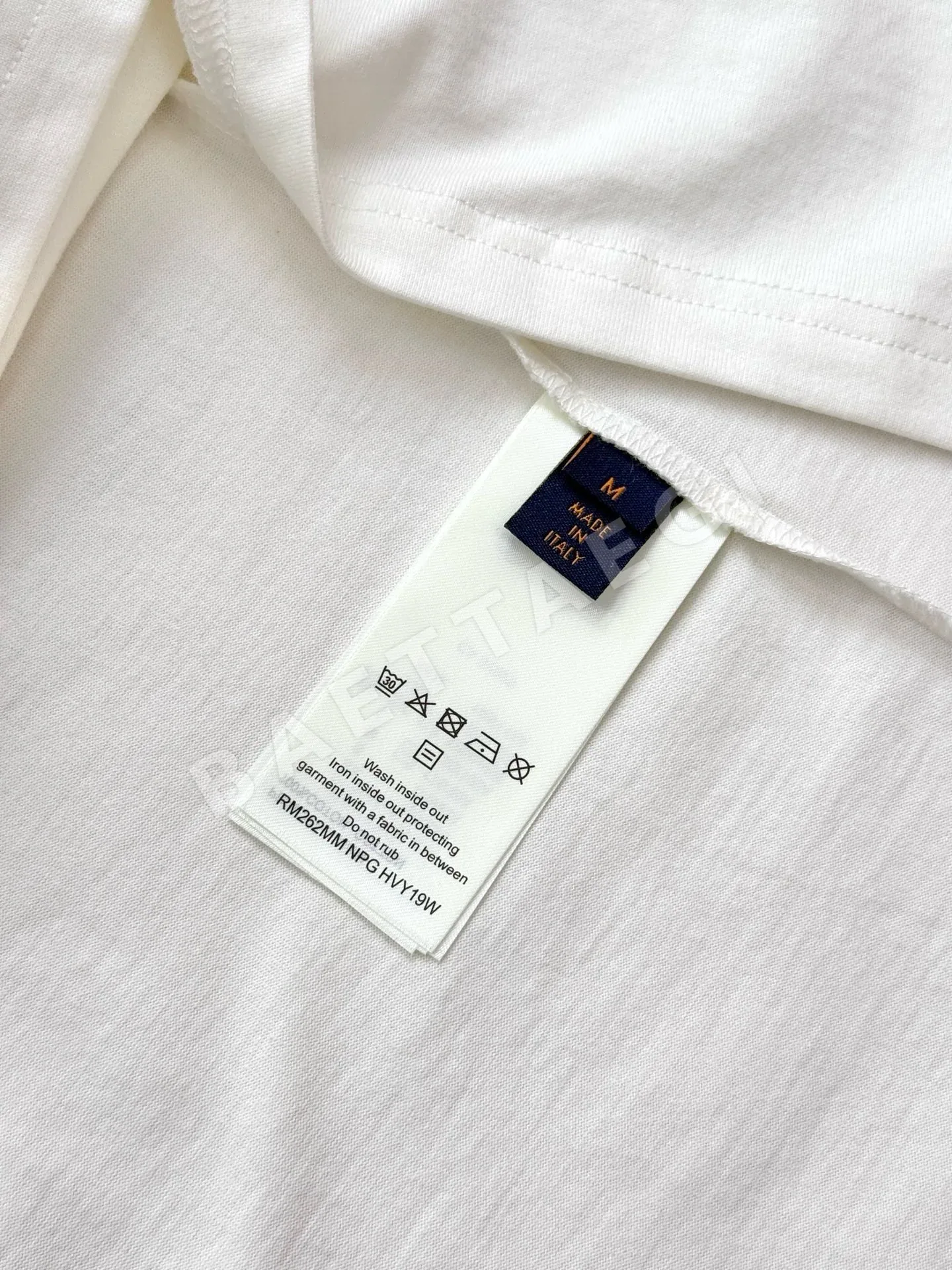 루이비통 LV 자수 크루넥 반팔 티셔츠 상세 이미지 9