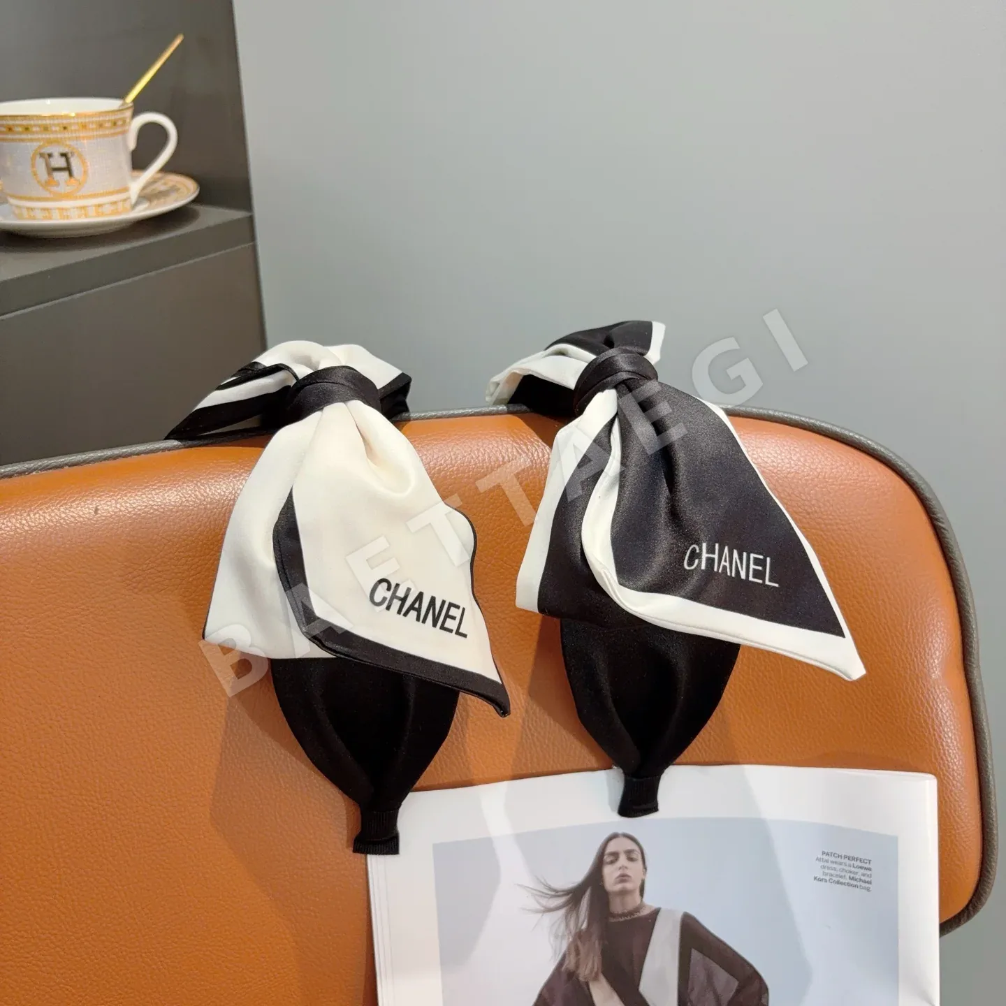 샤넬 리본 장식 헤어밴드 182853