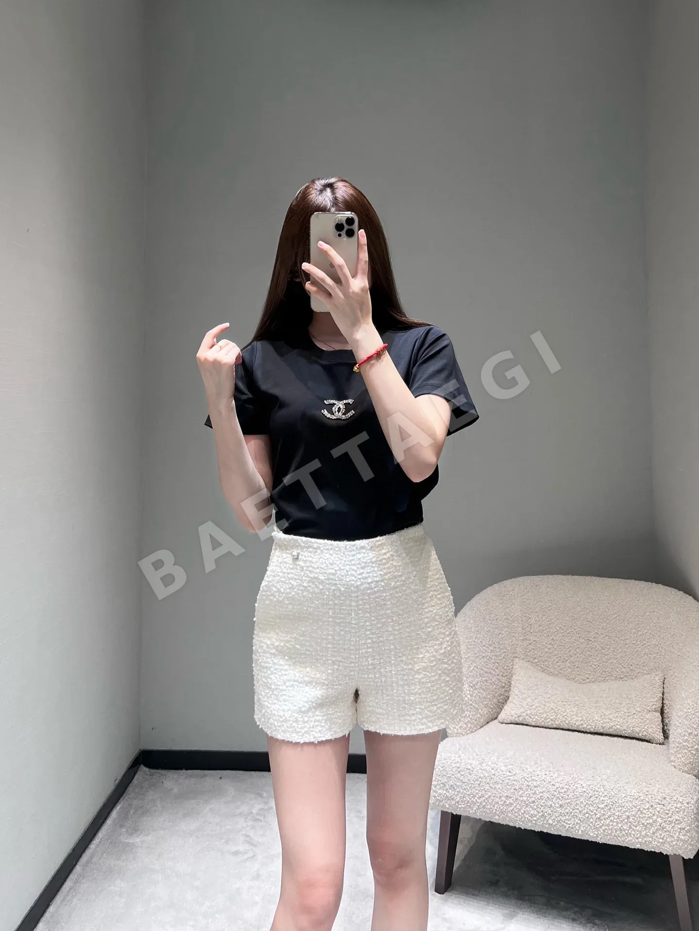 샤넬 CC 비즈 장식 크루넥 반팔 티셔츠 상세 이미지 7
