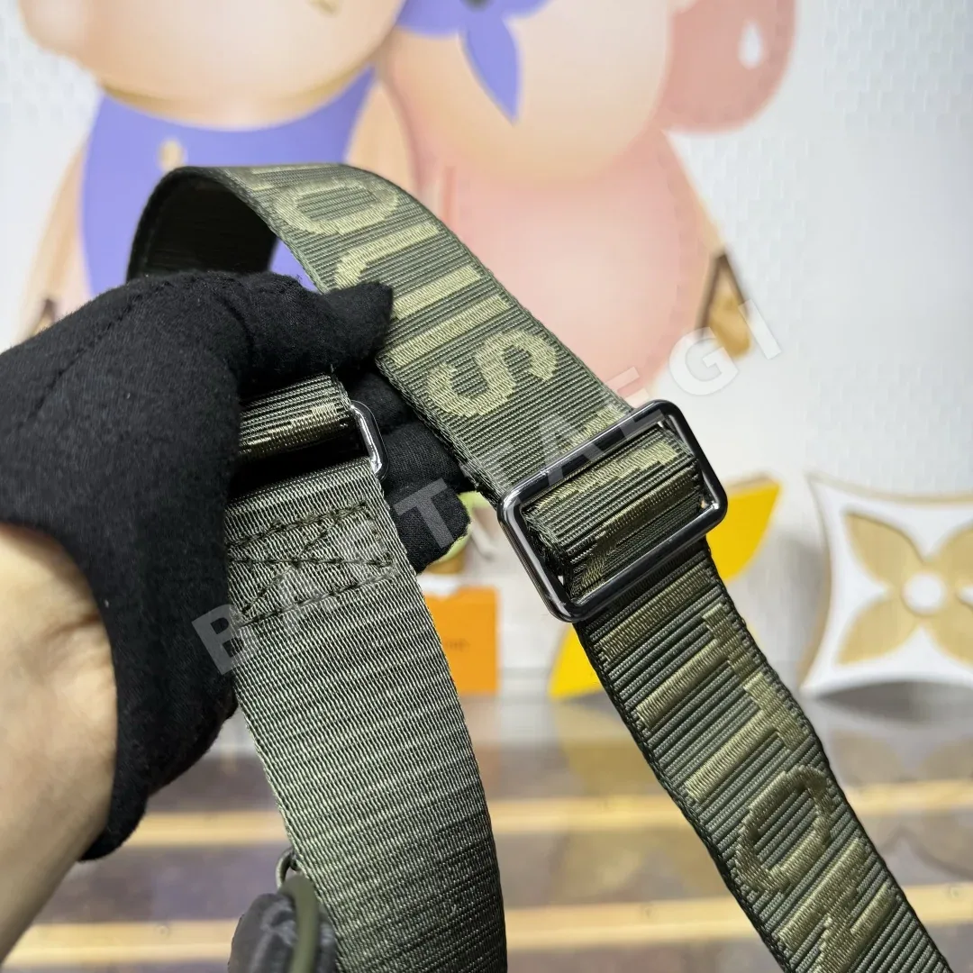 루이비통 모노그램 에클립스 캔버스 메신저 가방 M28628 상세 이미지 7