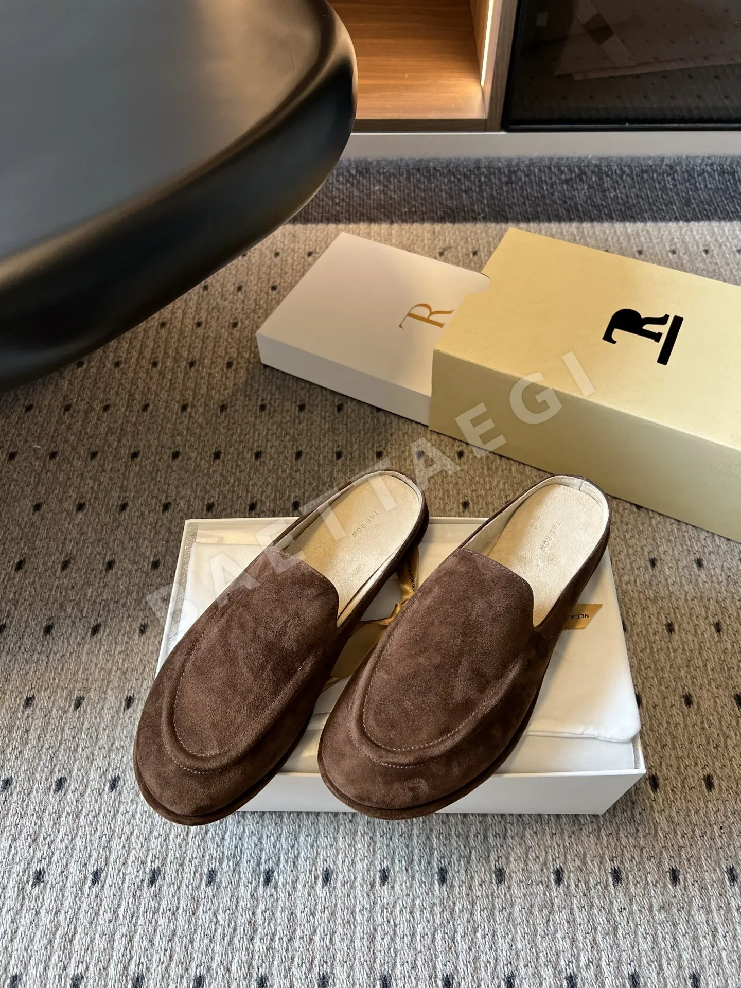 더로우 카프스킨 라운드 토 샌들 상세 이미지 2