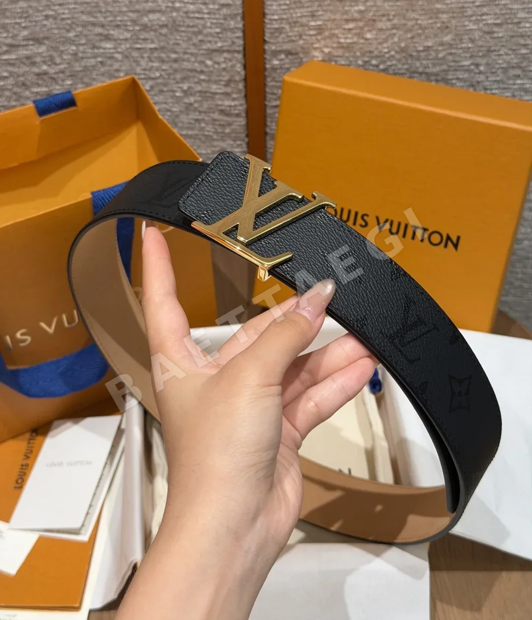 루이비통 이니셜 미드나이트 40mm 리버시블 벨트 상세 이미지 3