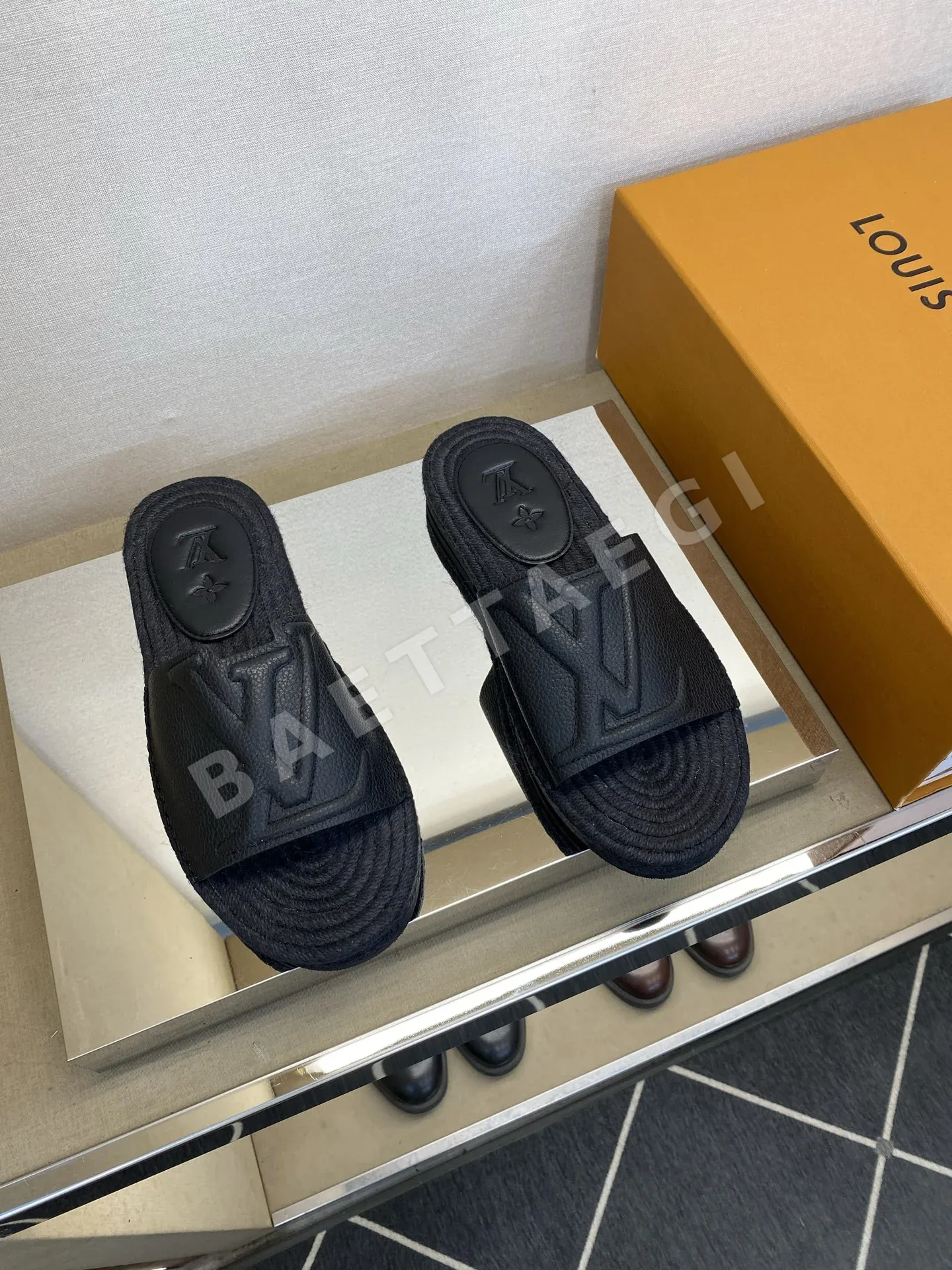 루이비통 LV 포르토피노 뮬 154419