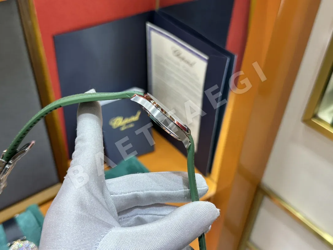 파텍필립 아쿠아넛 자동 남성 시계 그레이 다이얼 5168 G 상세 이미지 4