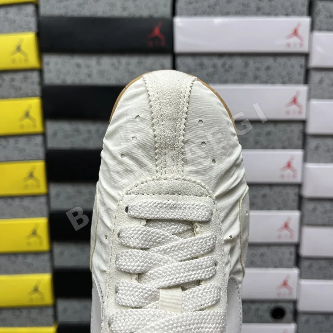 나이키 [GOD] HV8547-002 201596 Nike Moon Shoe SP 상세 이미지 3