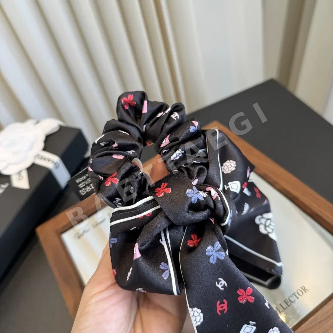 샤넬 리본 장식 헤어밴드 상세 이미지 3