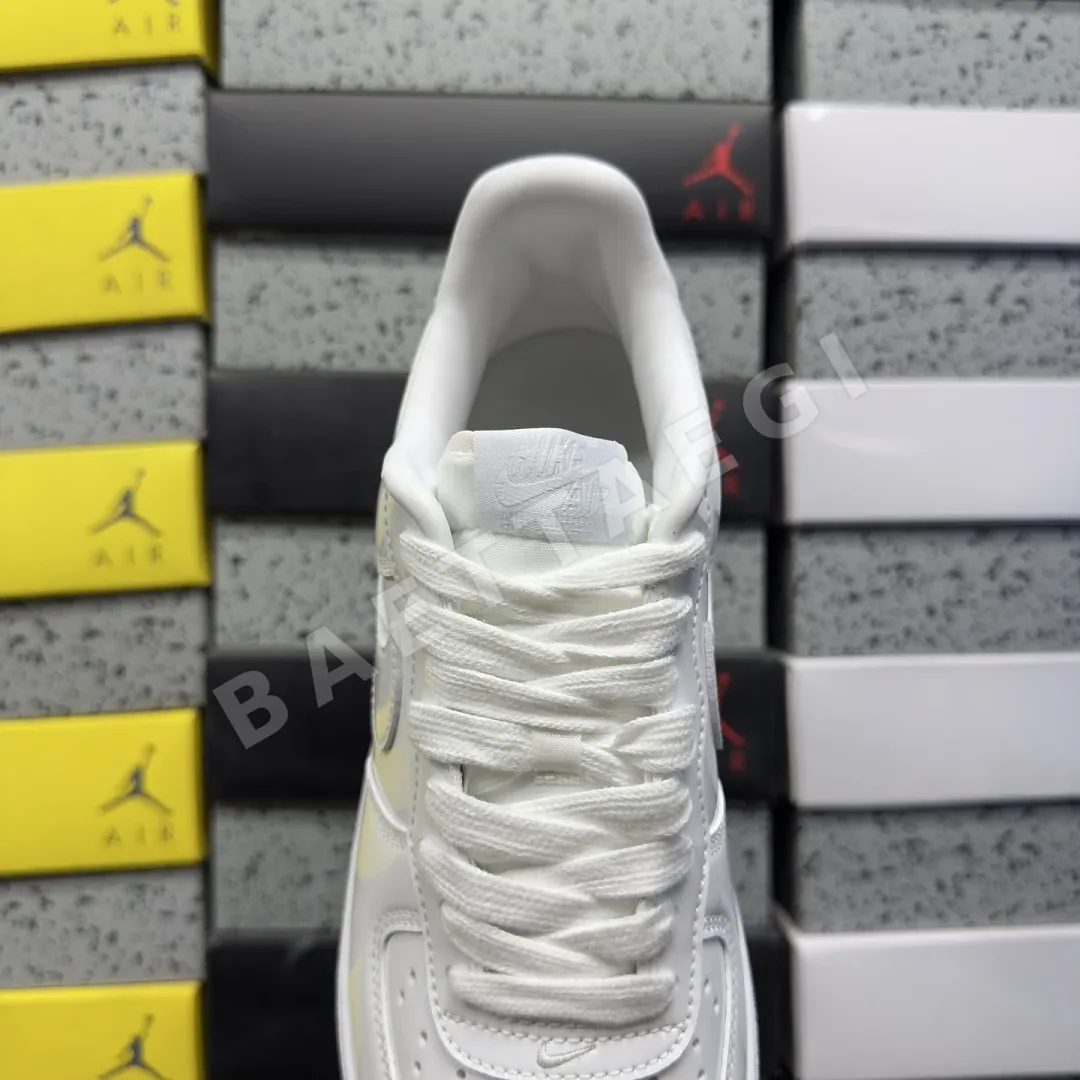 나이키 [XY/PB] 에어 포스 1 로우 IV2857-100 201751 Nike Air Force 1 Low '07 Premium White 상세 이미지 8