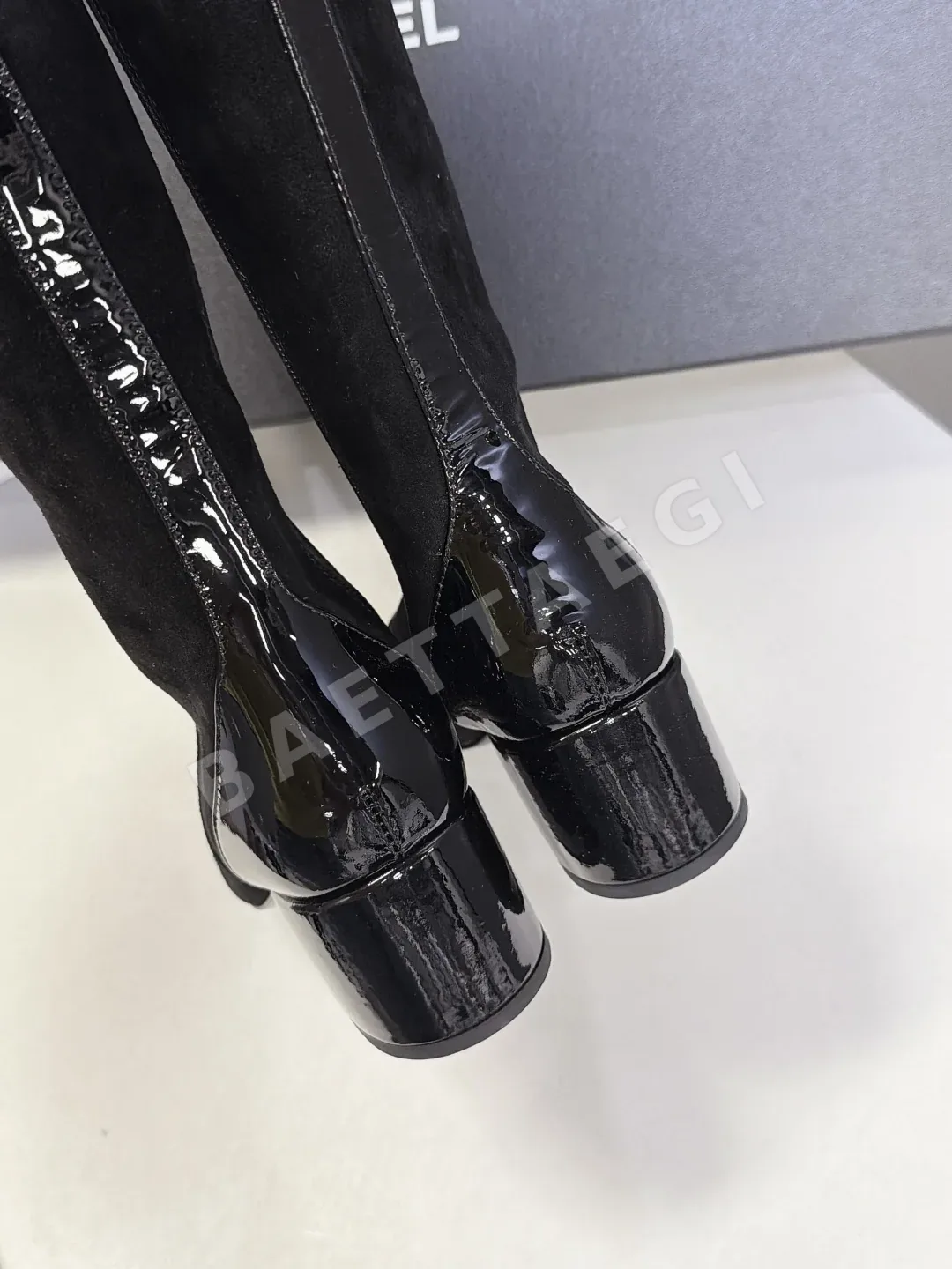 샤넬 부츠 램스킨 진주 더블 C 로고 힐 상세 이미지 9