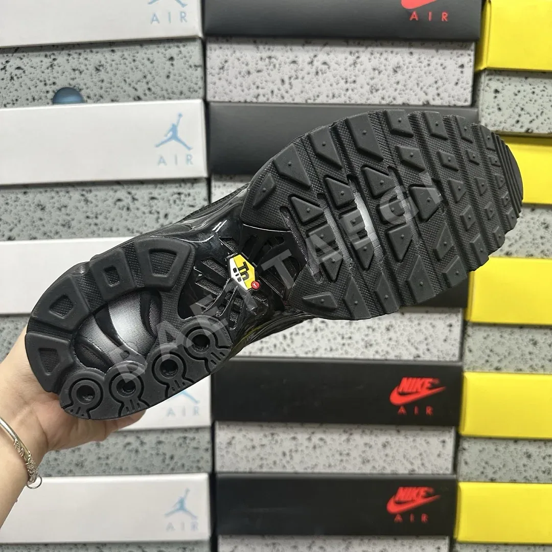 나이키 [TK] 에어 맥스 플러스 604133-050 201968 Nike Air Max Plus Triple Black 상세 이미지 9