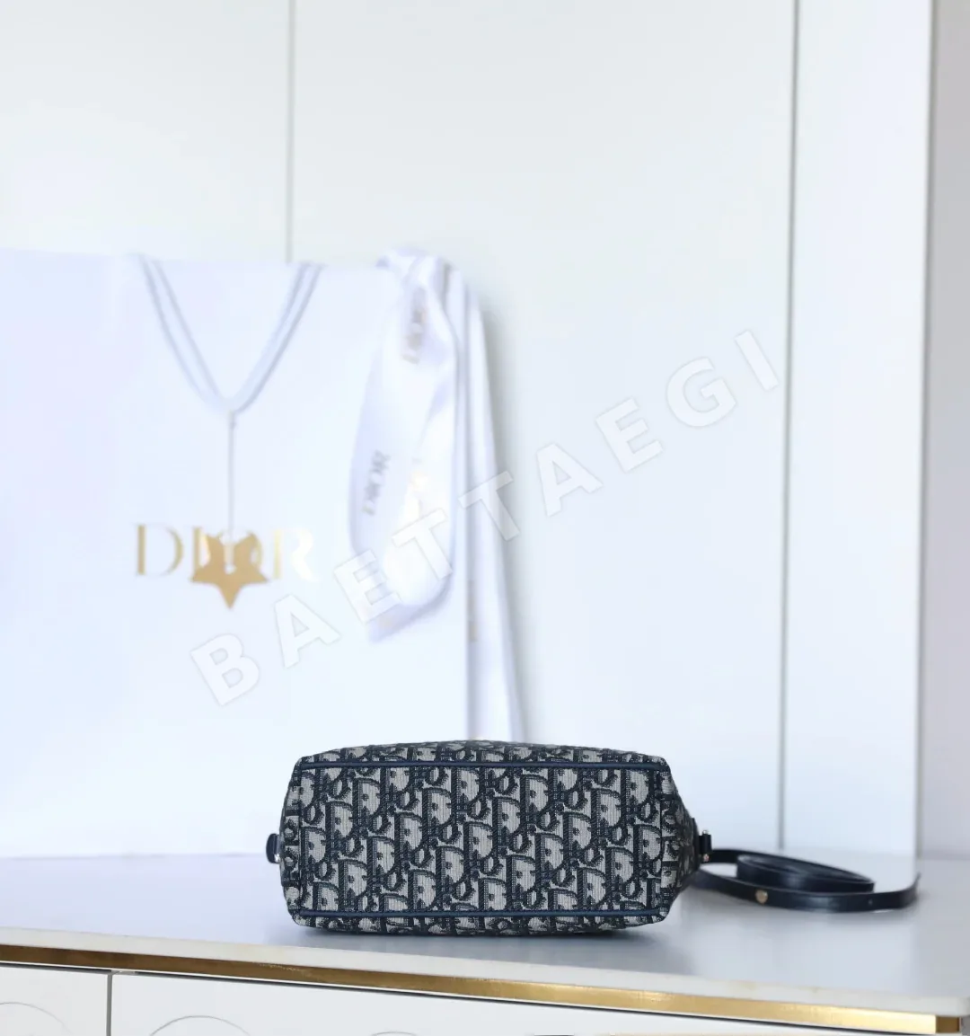 디올 노마드 클러치 가방 상세 이미지 7