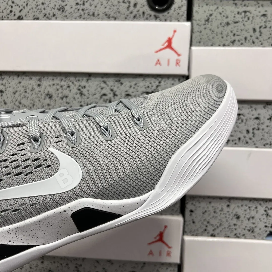 나이키 [GX] 코비 9 EM 로우 프로트로 TB IH1401-001 201389 Nike Kobe 9 EM Low Protro TB Wolf 상세 이미지 7
