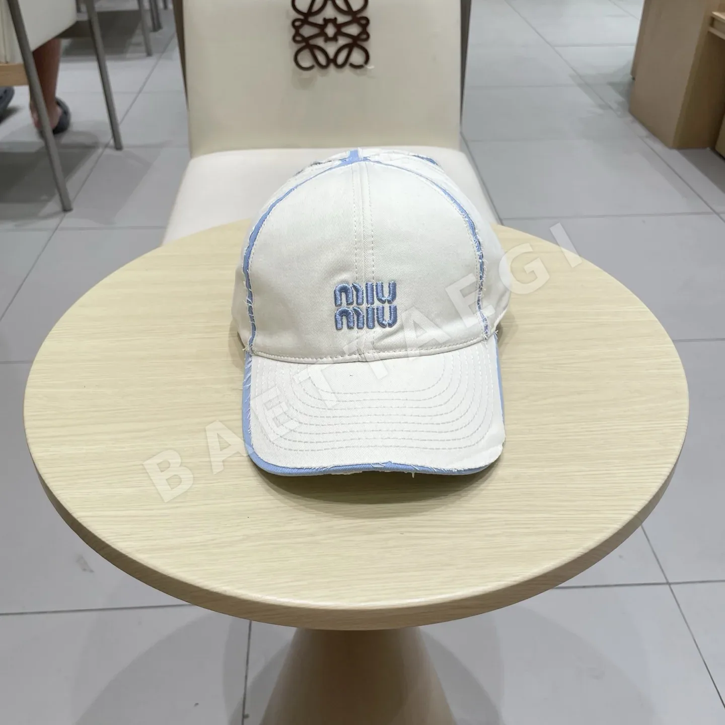 미우미우 자수 베이스볼캡 상세 이미지 2