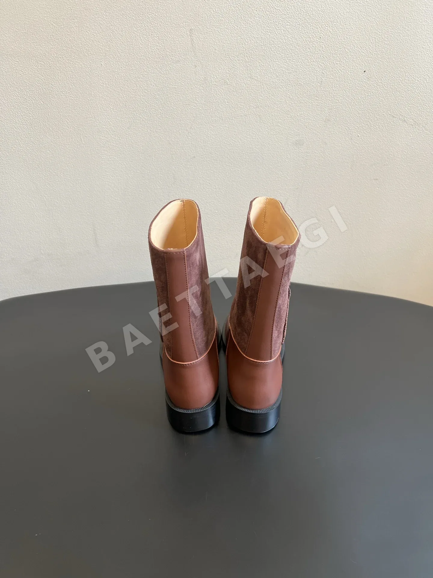 디올 부츠 배지 자수 상세 이미지 4