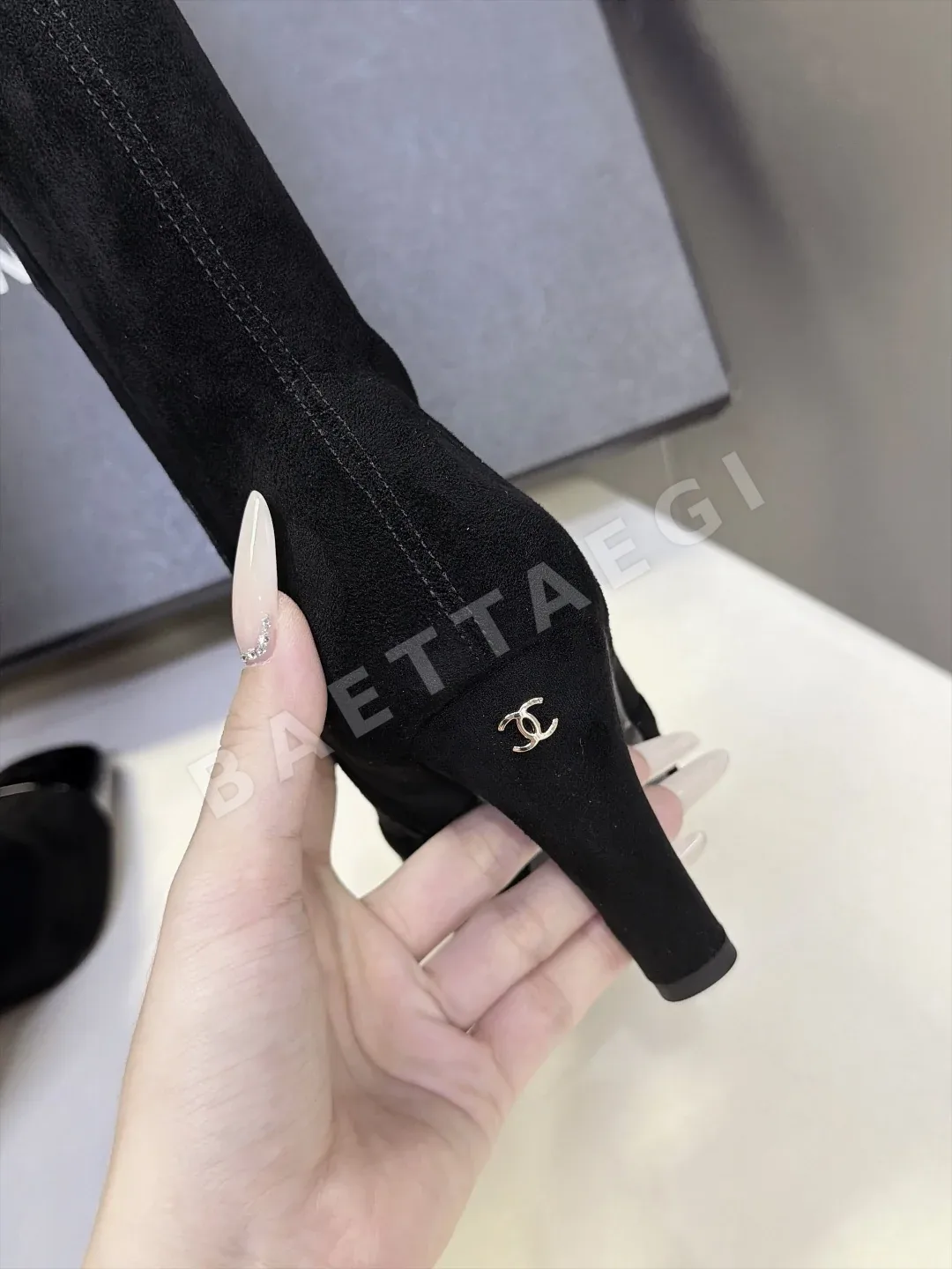 샤넬 부츠 여성 가죽 스퀘어 토 상세 이미지 9