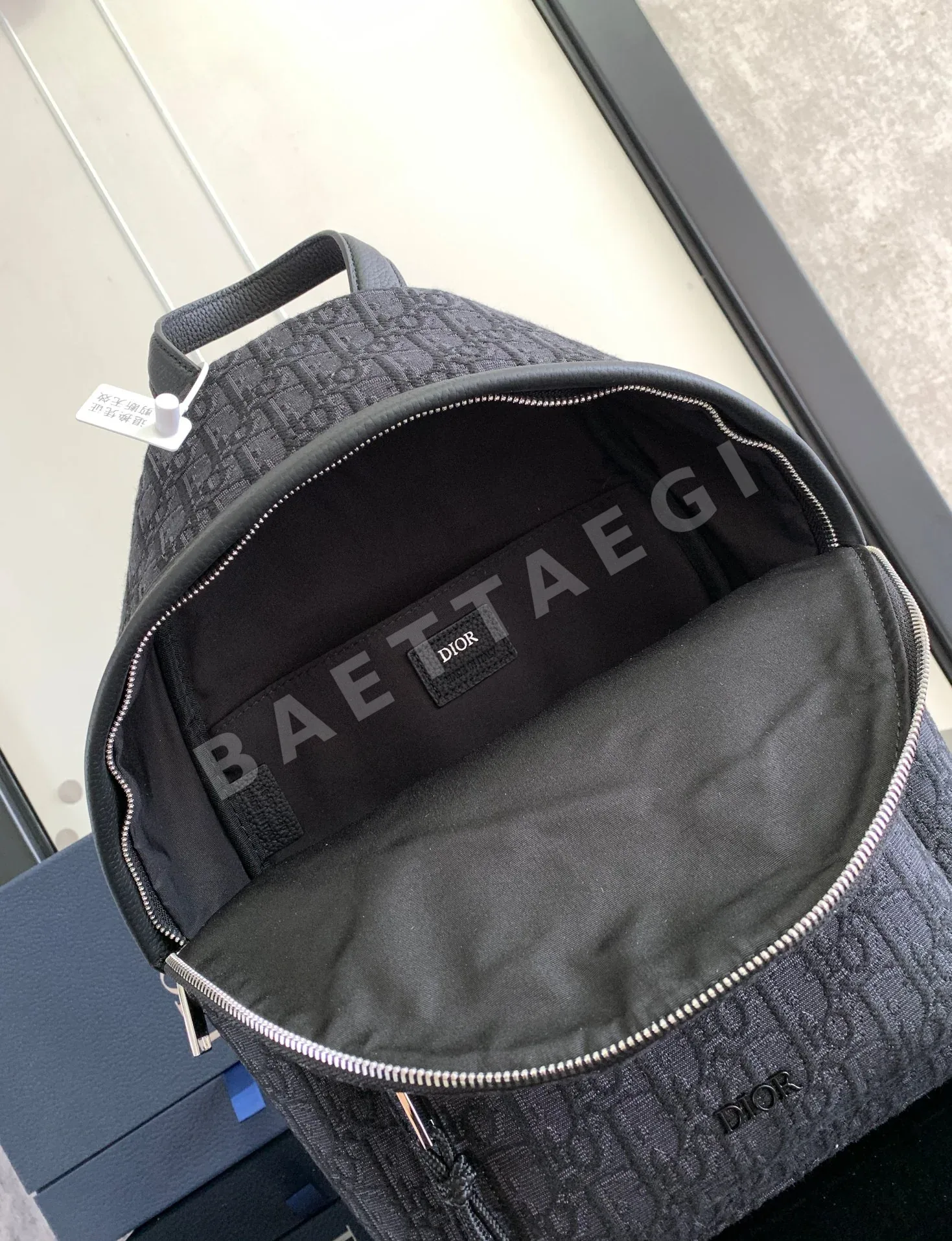 디올 라이더 백팩 상세 이미지 8