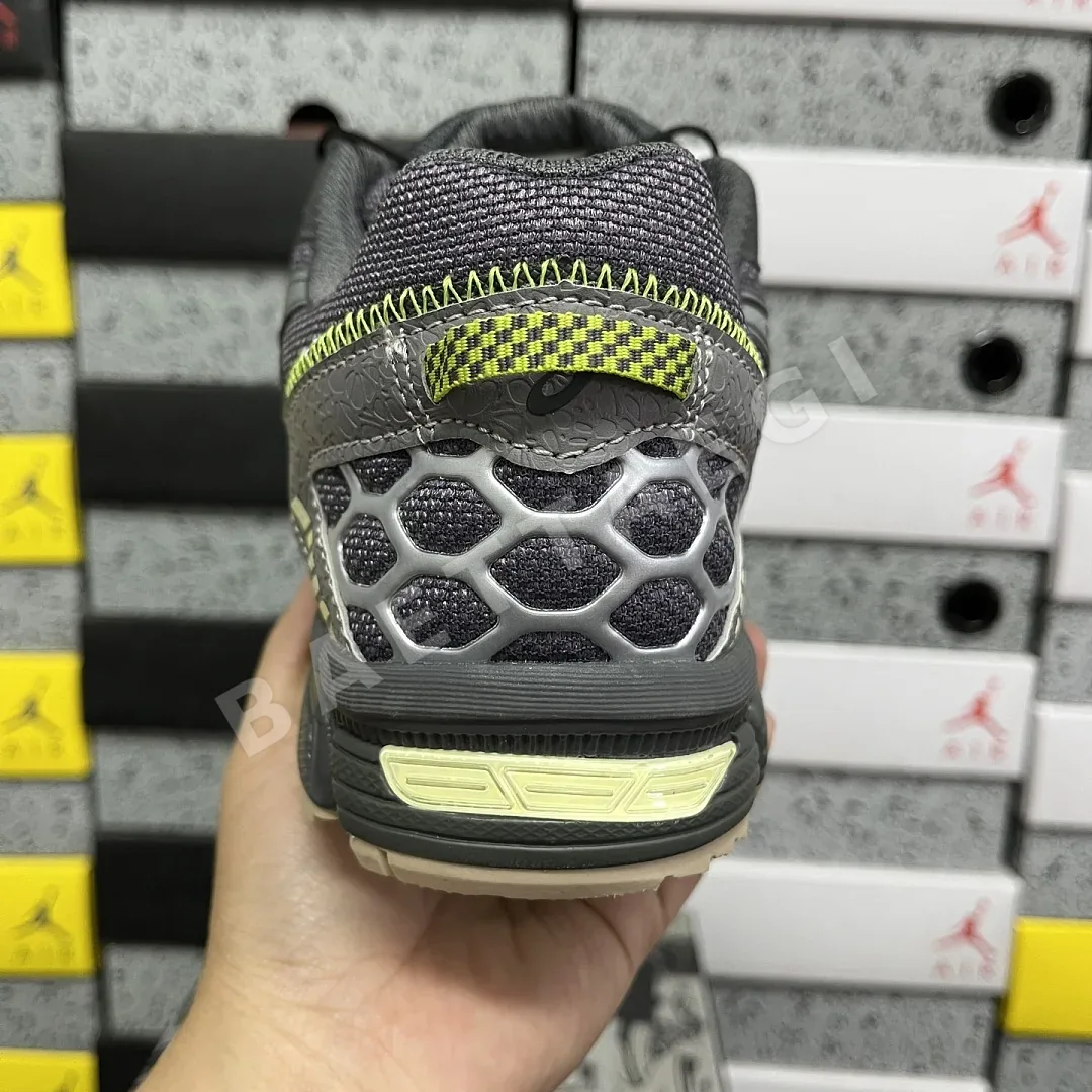 아식스 [XY] 젤 카하나 8 1011B387-021 200337 Asics Gel-Kahana 8 상세 이미지 4