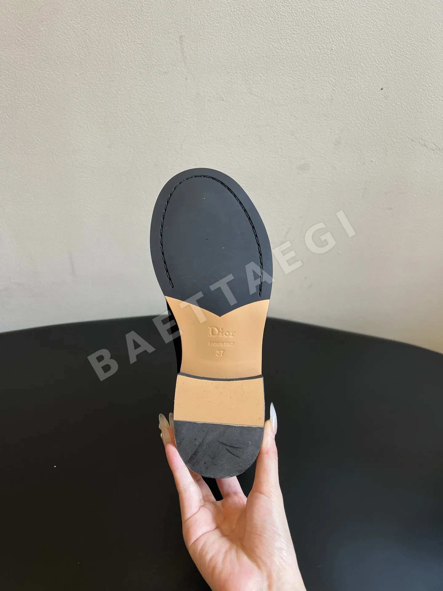 디올 부츠 배지 자수 상세 이미지 5