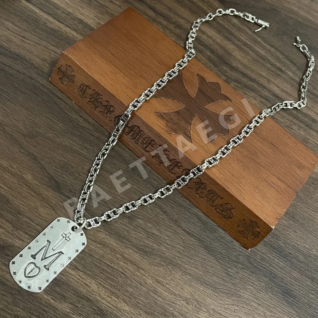 크롬하츠 레터태그 크로스 플라워 목걸이 상세 이미지 3
