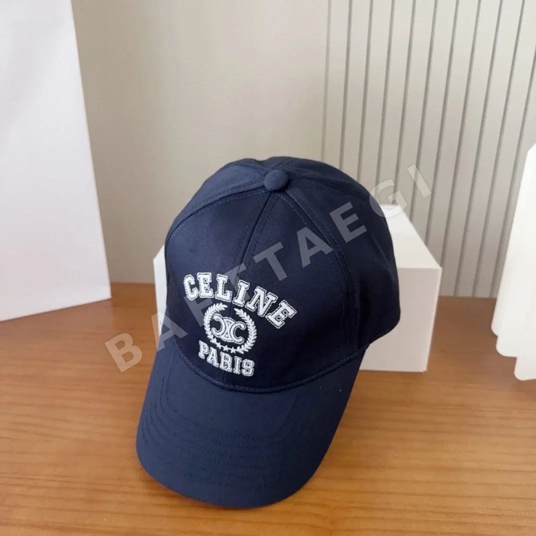 셀린느 입체감 있는 캐주얼 모자 상세 이미지 5