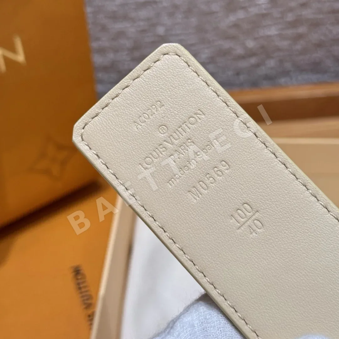 루이비통 LV 이니셜 40mm 리버시블 벨트 상세 이미지 5