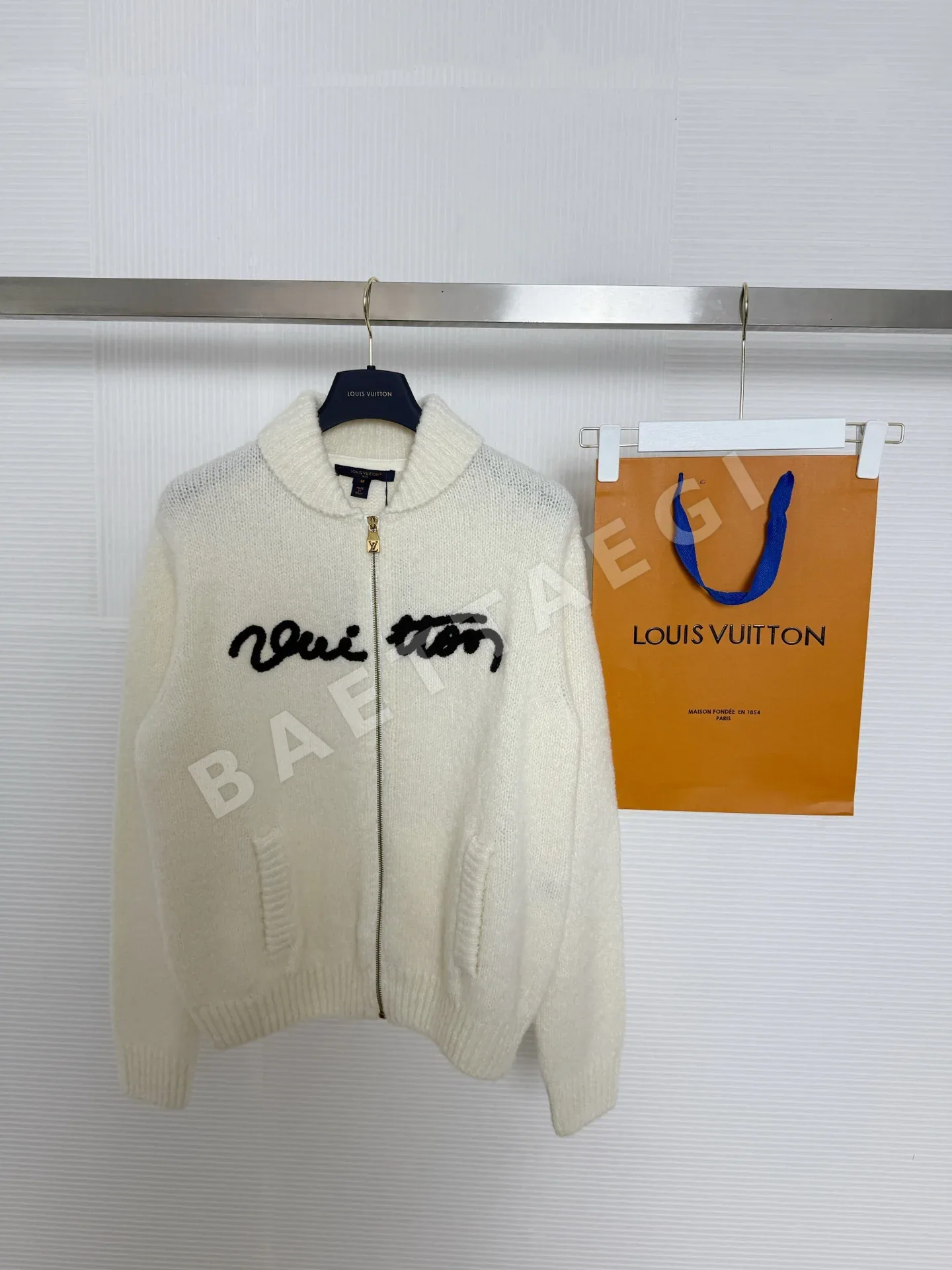 루이비통 레터 자수 라펠 여성 자켓 212638