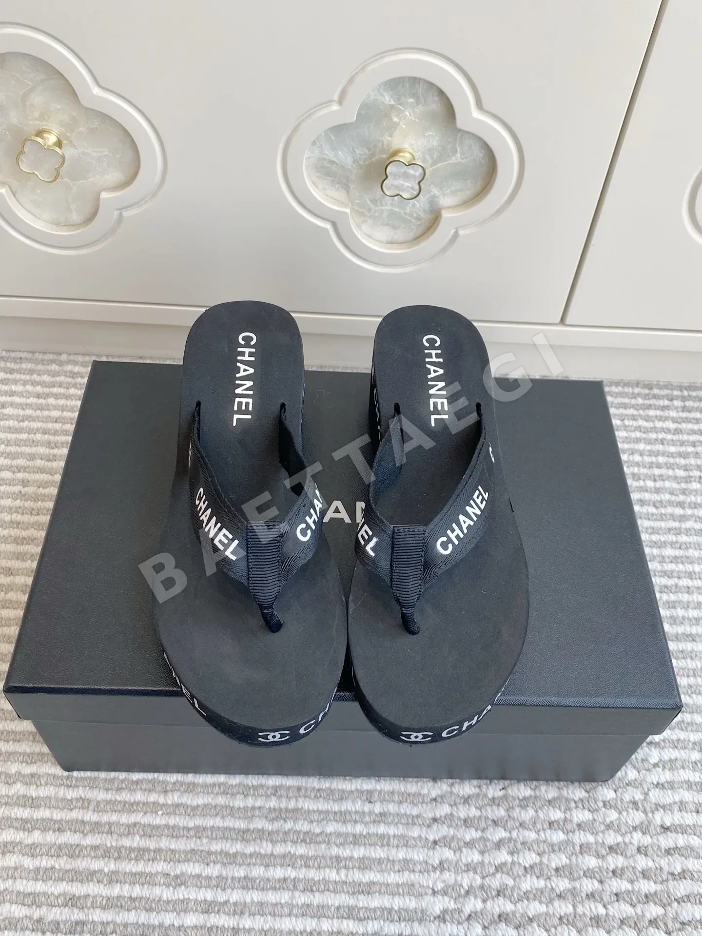 샤넬 비치 컬렉션 웨지 플랫폼 플립플롭 42072