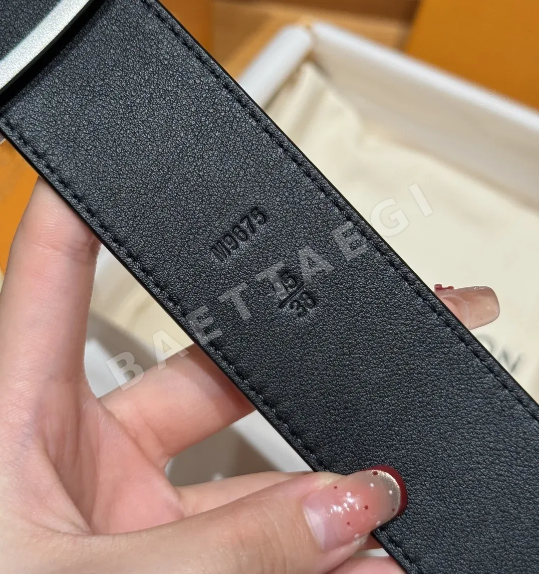 루이비통 피라미드 40mm 리버시블 벨트 상세 이미지 7