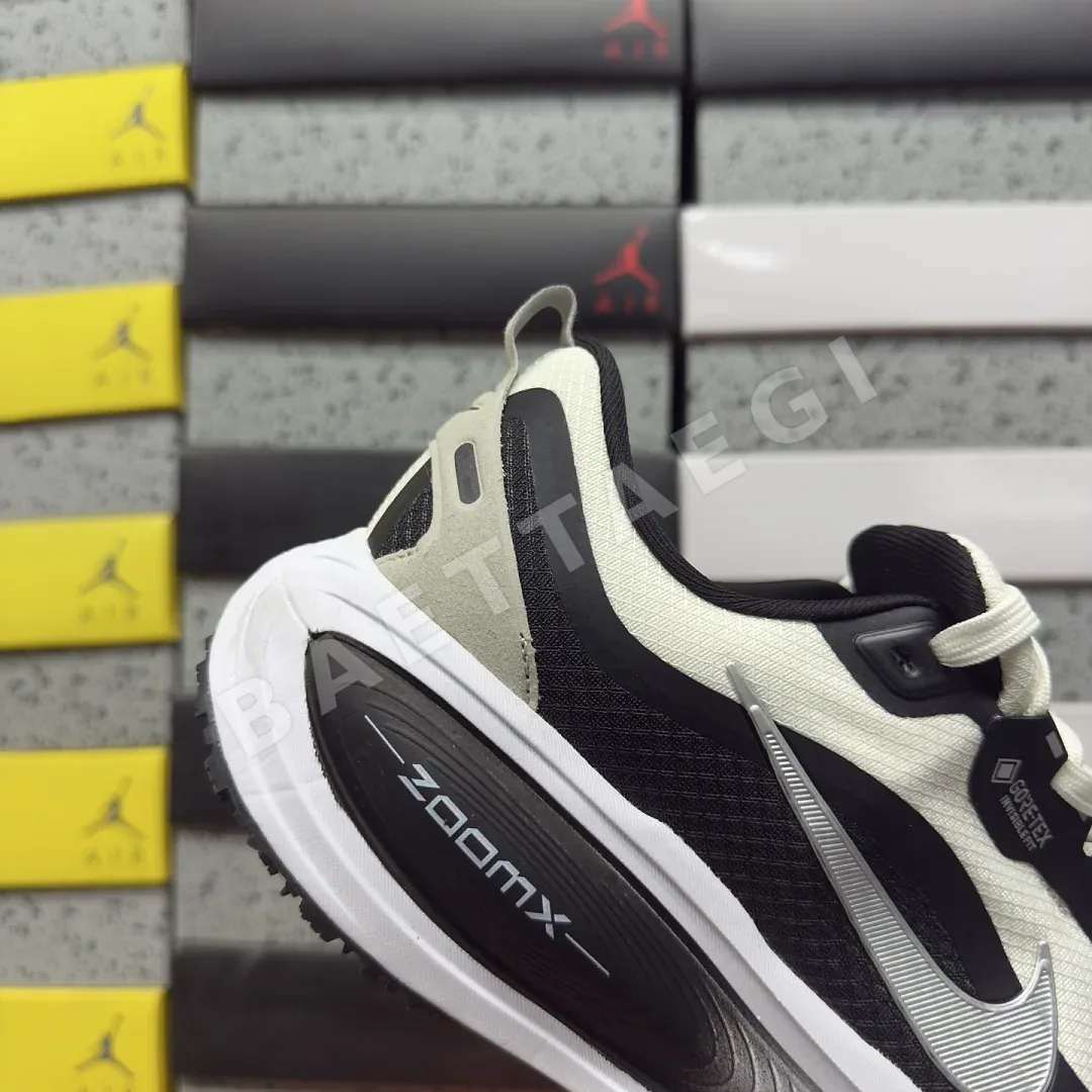 나이키 [XY] 보메로 18 201888 Nike Vomero 18 HQE98-007 상세 이미지 5