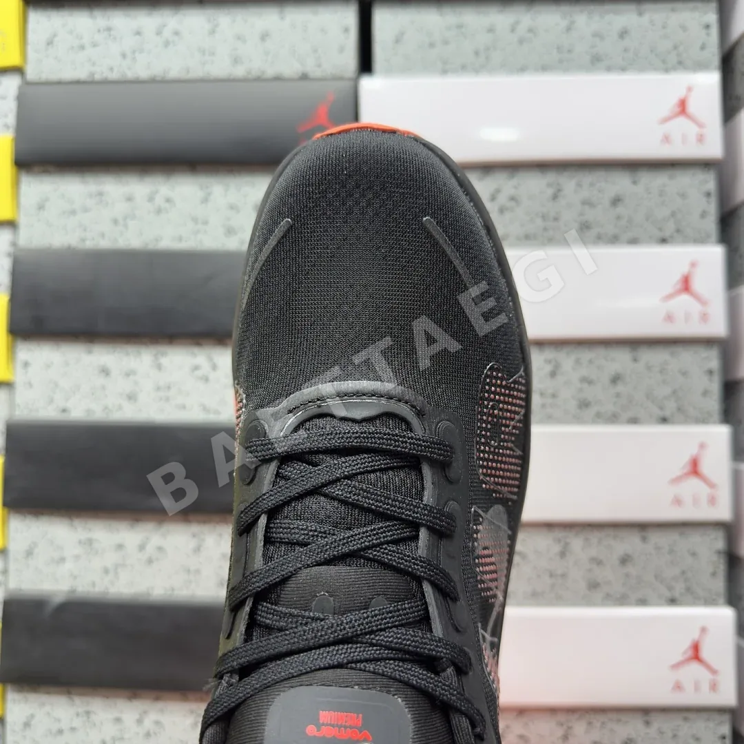 나이키 [5A] 보메로 프리미엄 HQ2050-002 201784 Nike Vomero Premium Black Bright Crimson 상세 이미지 2