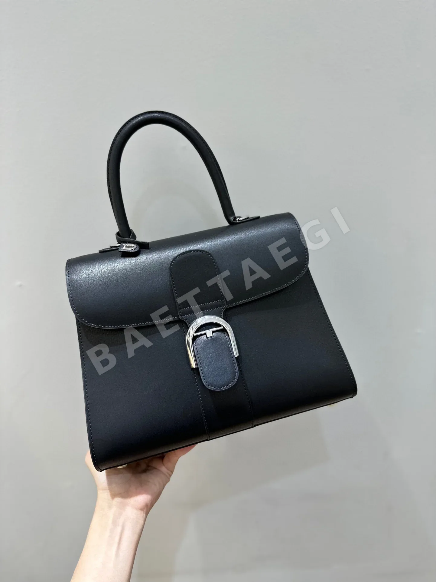 델보 더블 링 브릴리언트 박스 램스킨 숄더백 상세 이미지 2