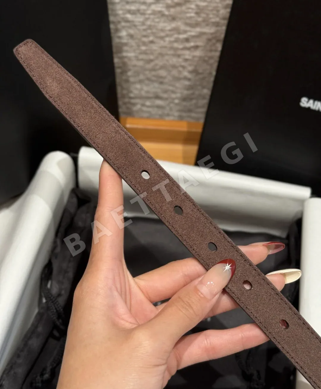 생로랑 스웨이드 카프스킨 사각 버클 벨트 상세 이미지 7