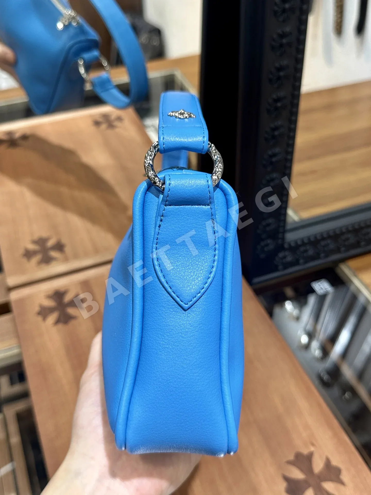 크롬하츠 스몰 치킨 너겟 언더 암 가방 상세 이미지 4