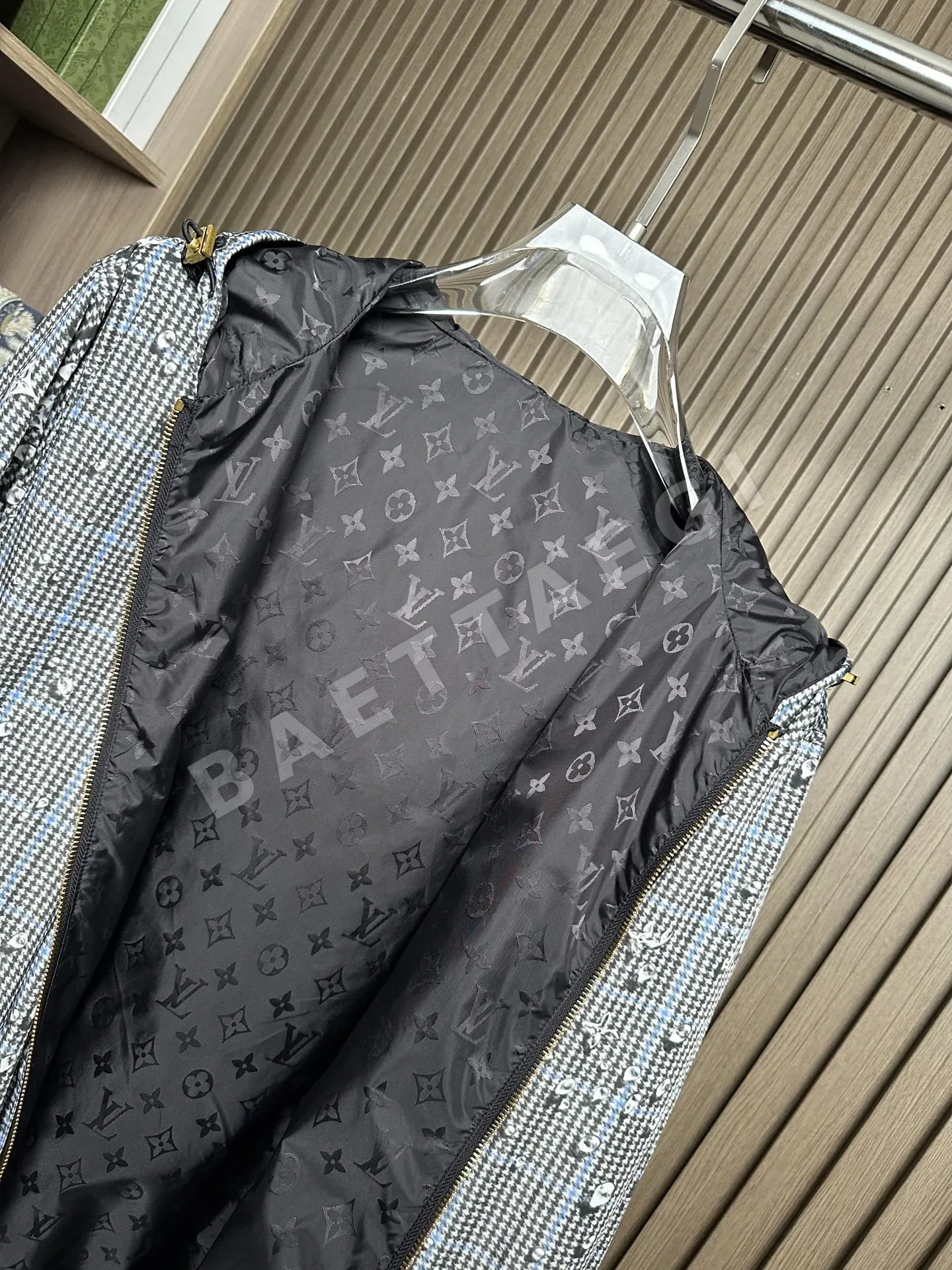 루이비통 컬렉션 후드 리버서블 재킷 19365 Louis Vuitton 상세 이미지 9