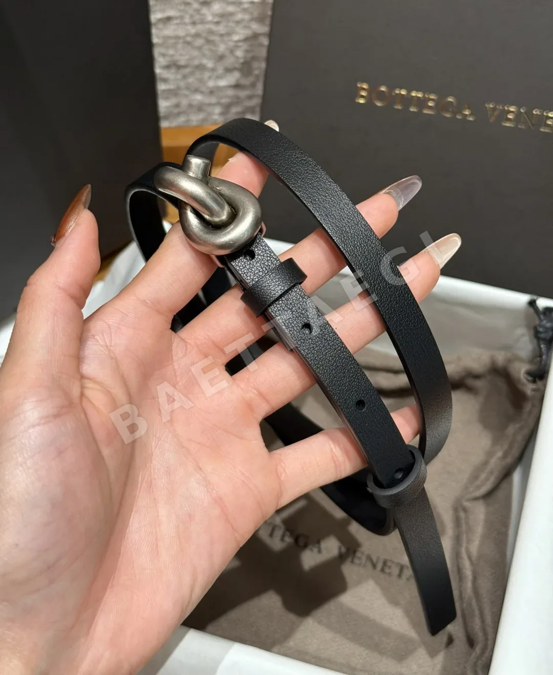 보테가베네타 노트 소가죽 실버장식 벨트 상세 이미지 3