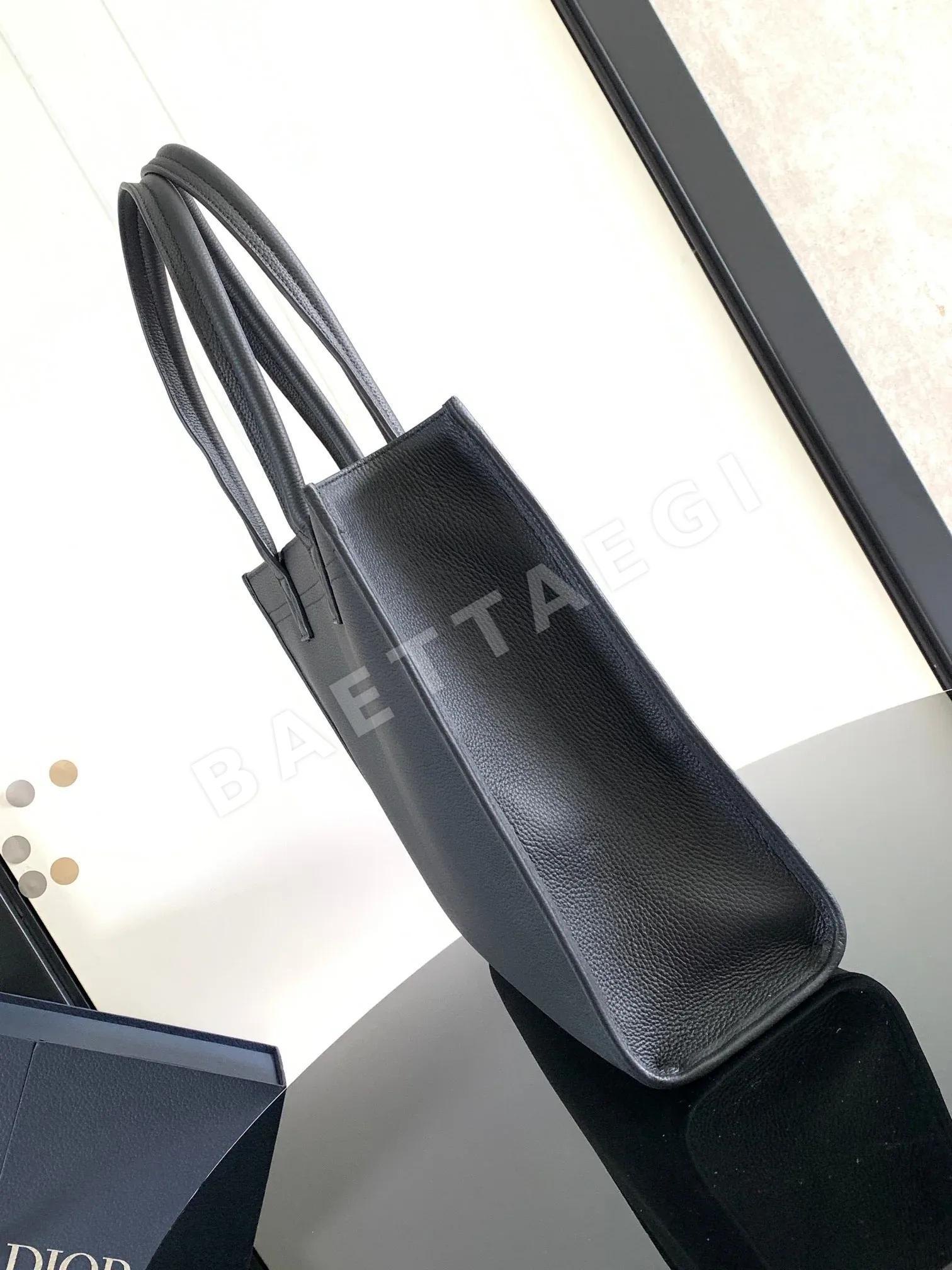 디올 사파리 토트 브리프케이스 가방 상세 이미지 2