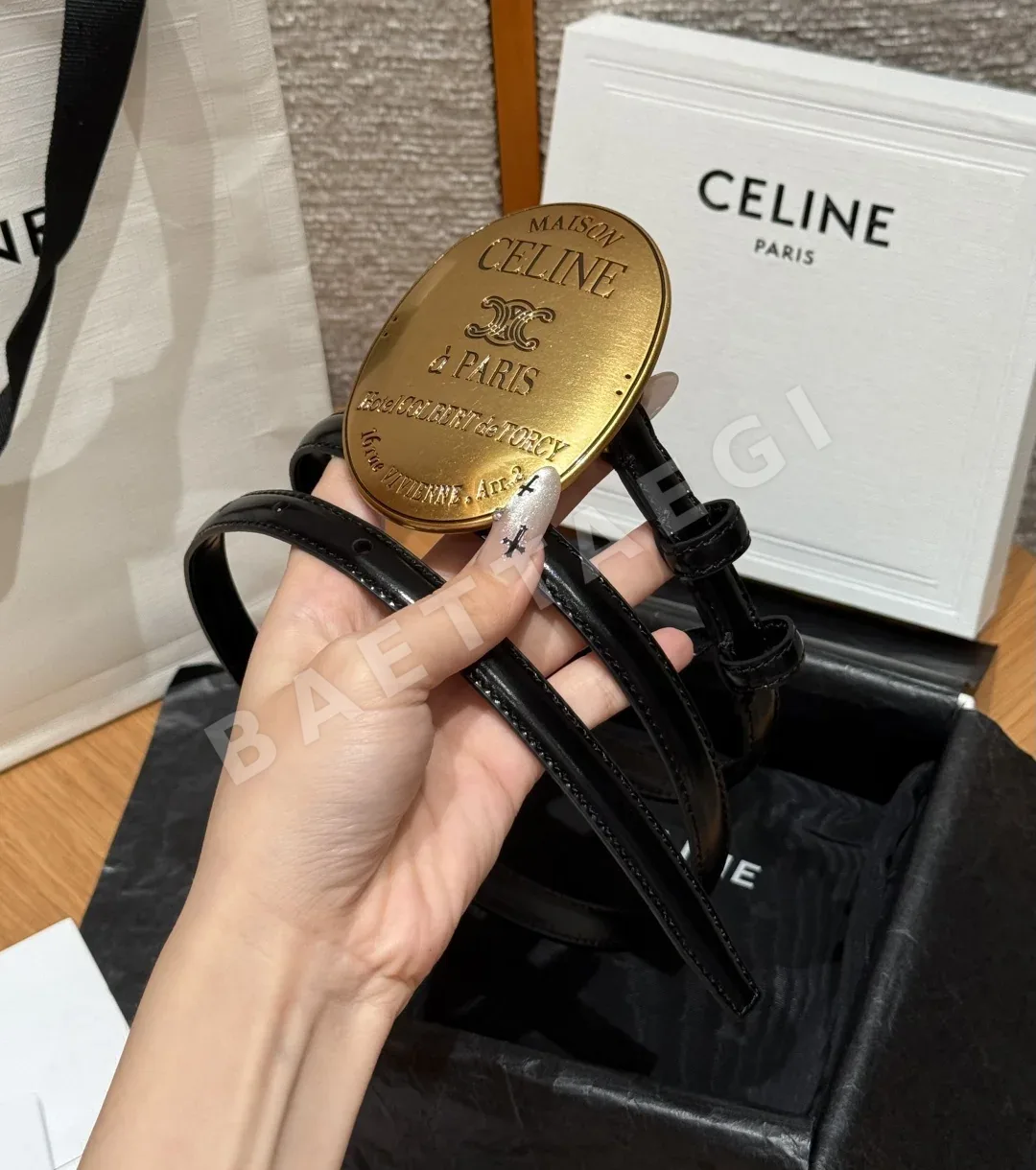 셀린느 메종 13mm 라펠 버클 가죽 벨트 상세 이미지 2