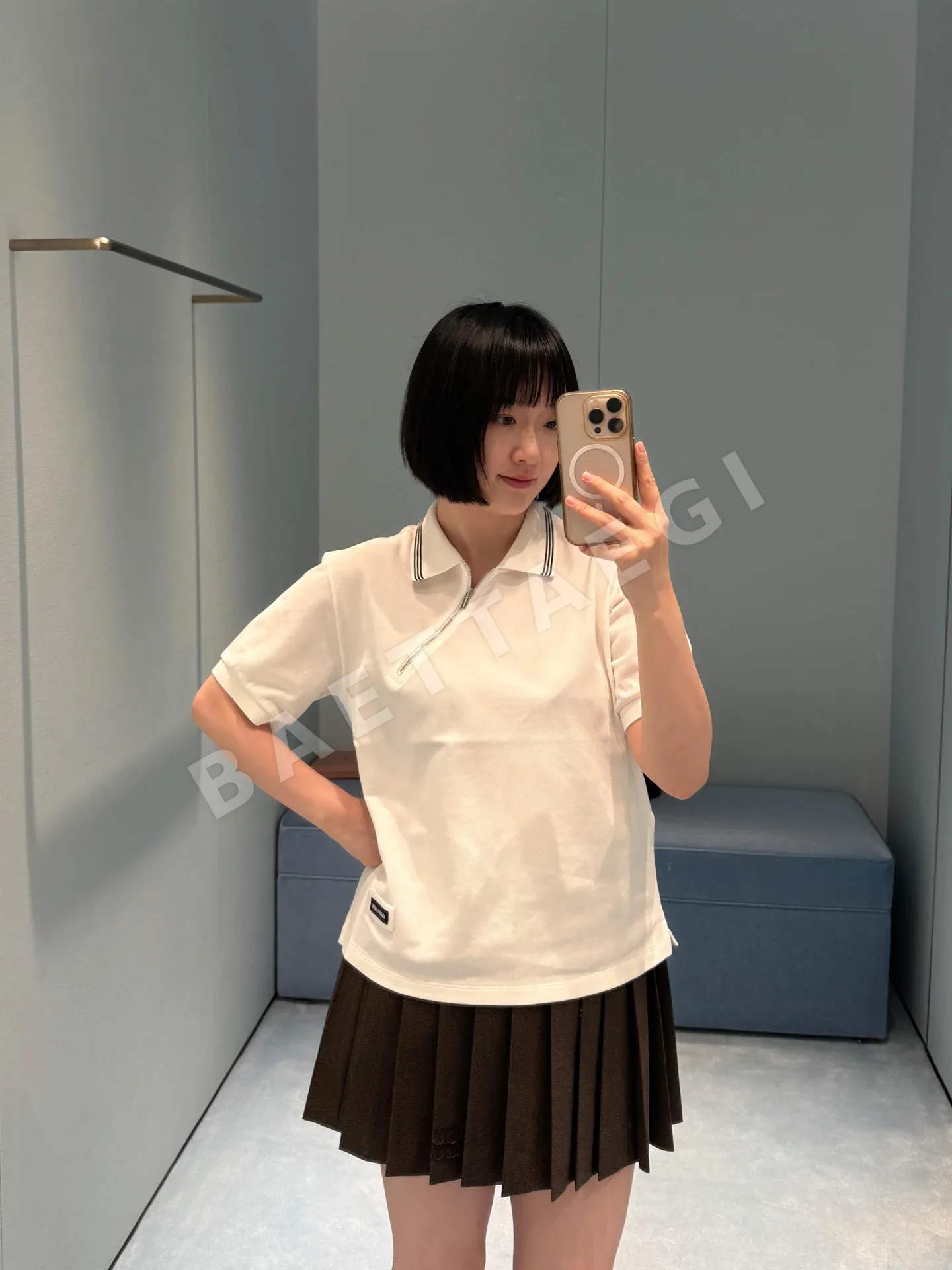 미우미우 지퍼 폴로 카라 반팔 탑 상세 이미지 6
