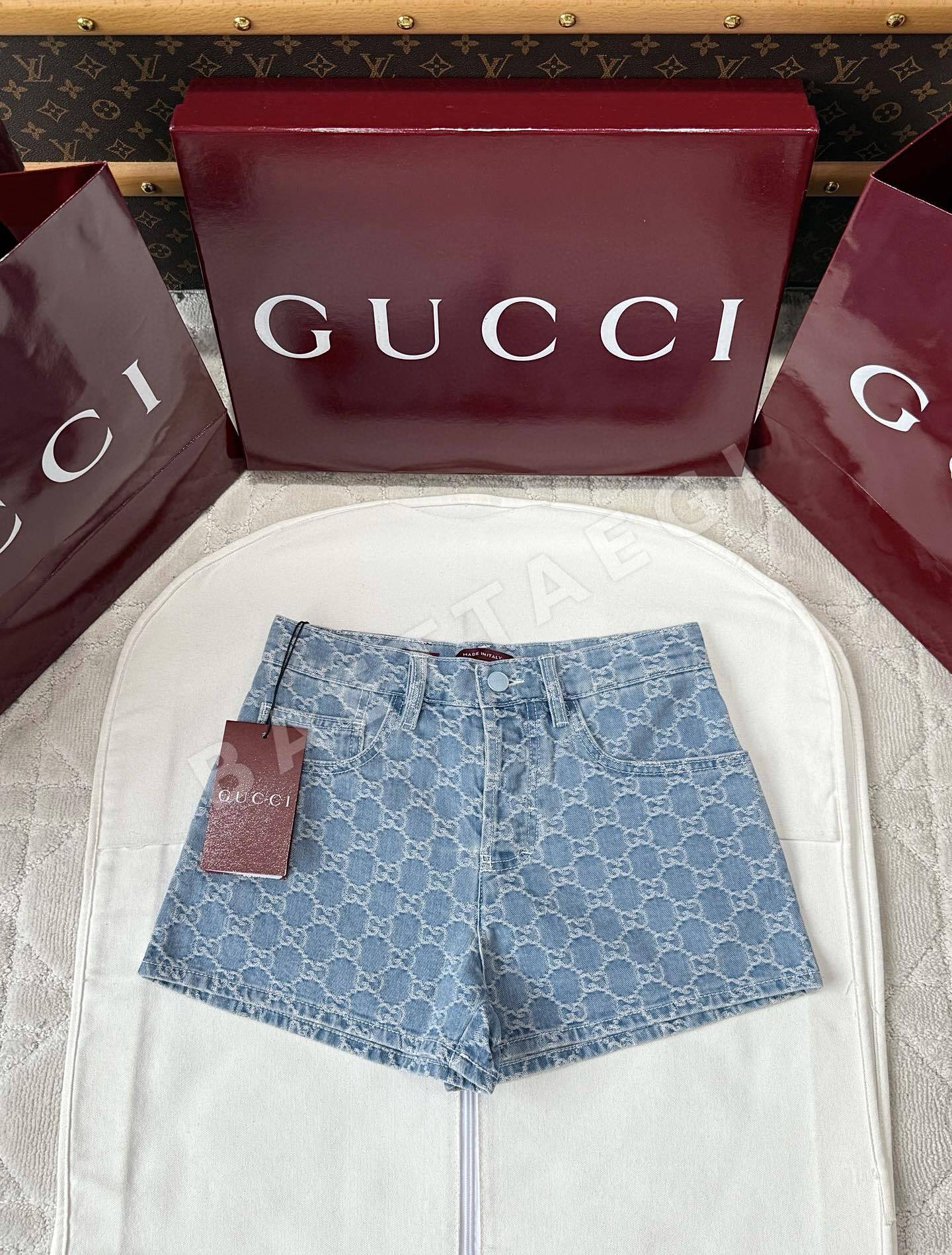 구찌 자카드 엠보스 데님 남성 반바지 68850