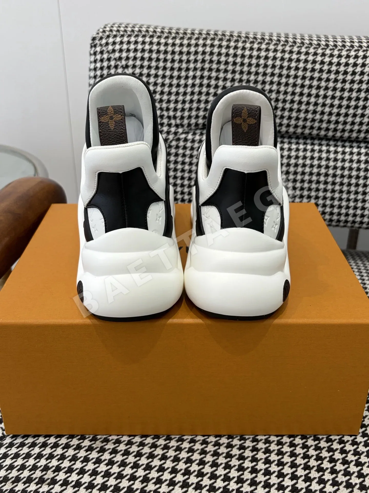 루이비통 아치라이트 메시 스니커즈 상세 이미지 5