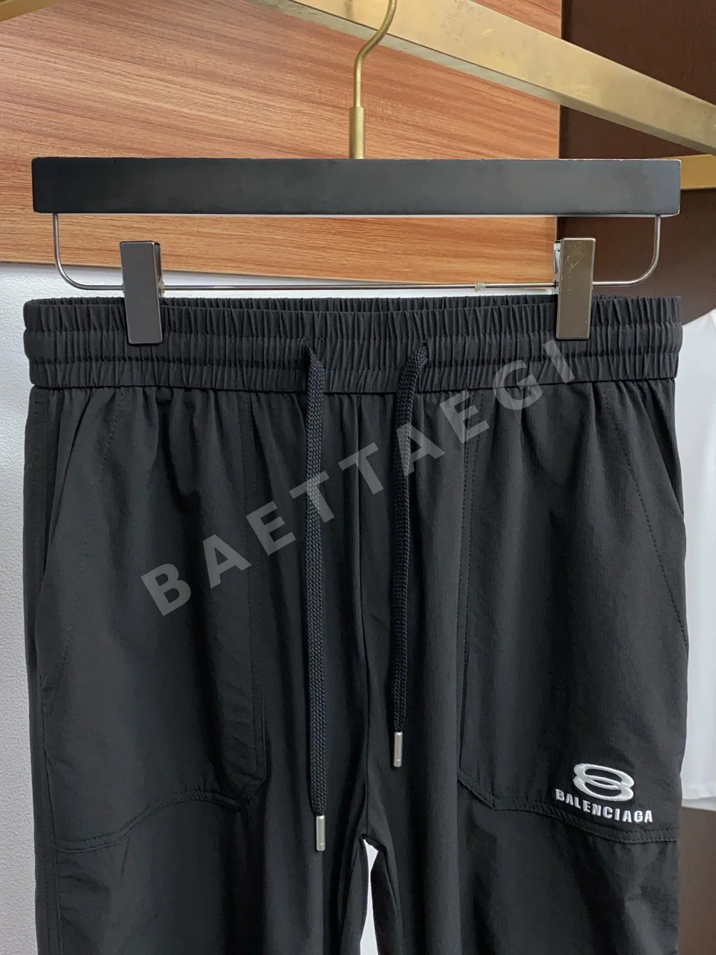 발렌시아가 남성용 캐주얼 바지 상세 이미지 3