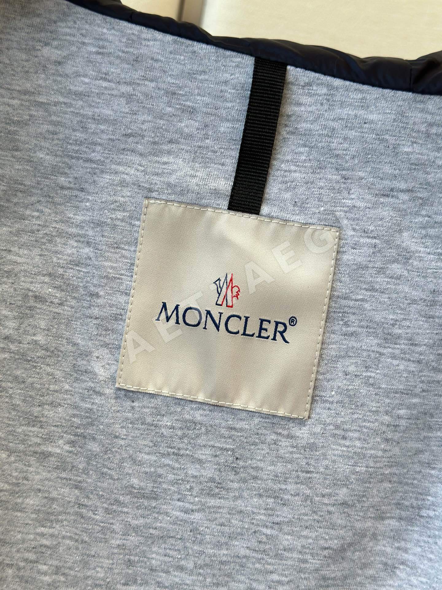 몽클레르 후드 코튼 자켓 상세 이미지 5
