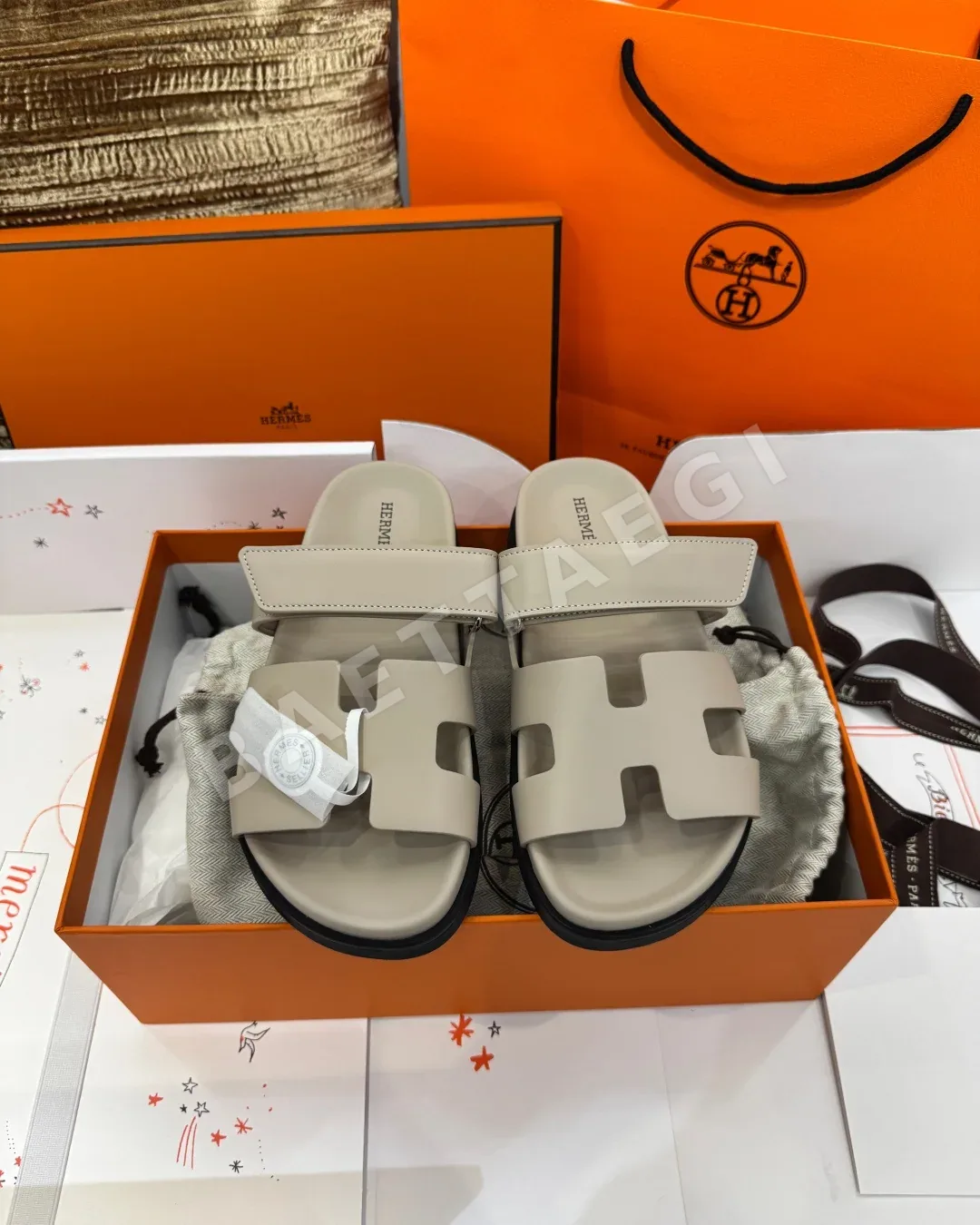에르메스 시프레 샌들 80099