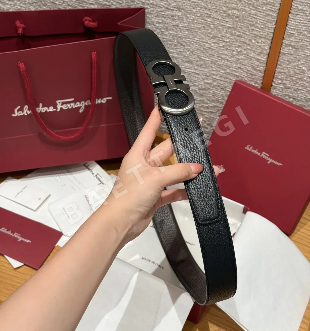 페레가모 양면 가죽 간치니 버클 벨트 상세 이미지 3