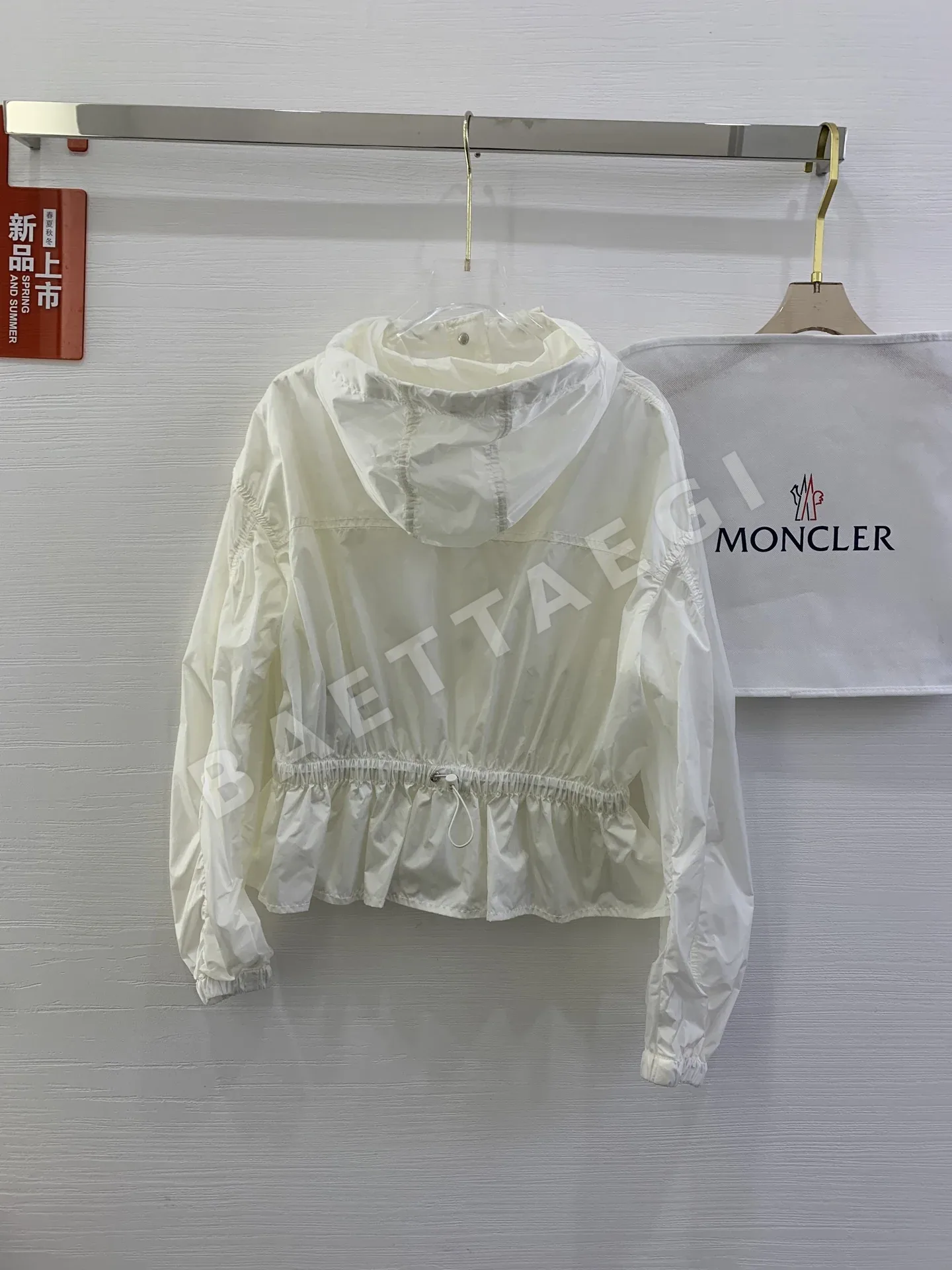 몽클레르 여성 후드 나일론 재킷 6519 상세 이미지 5