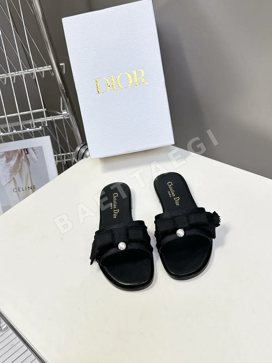 디올 CD 슬리퍼 8701