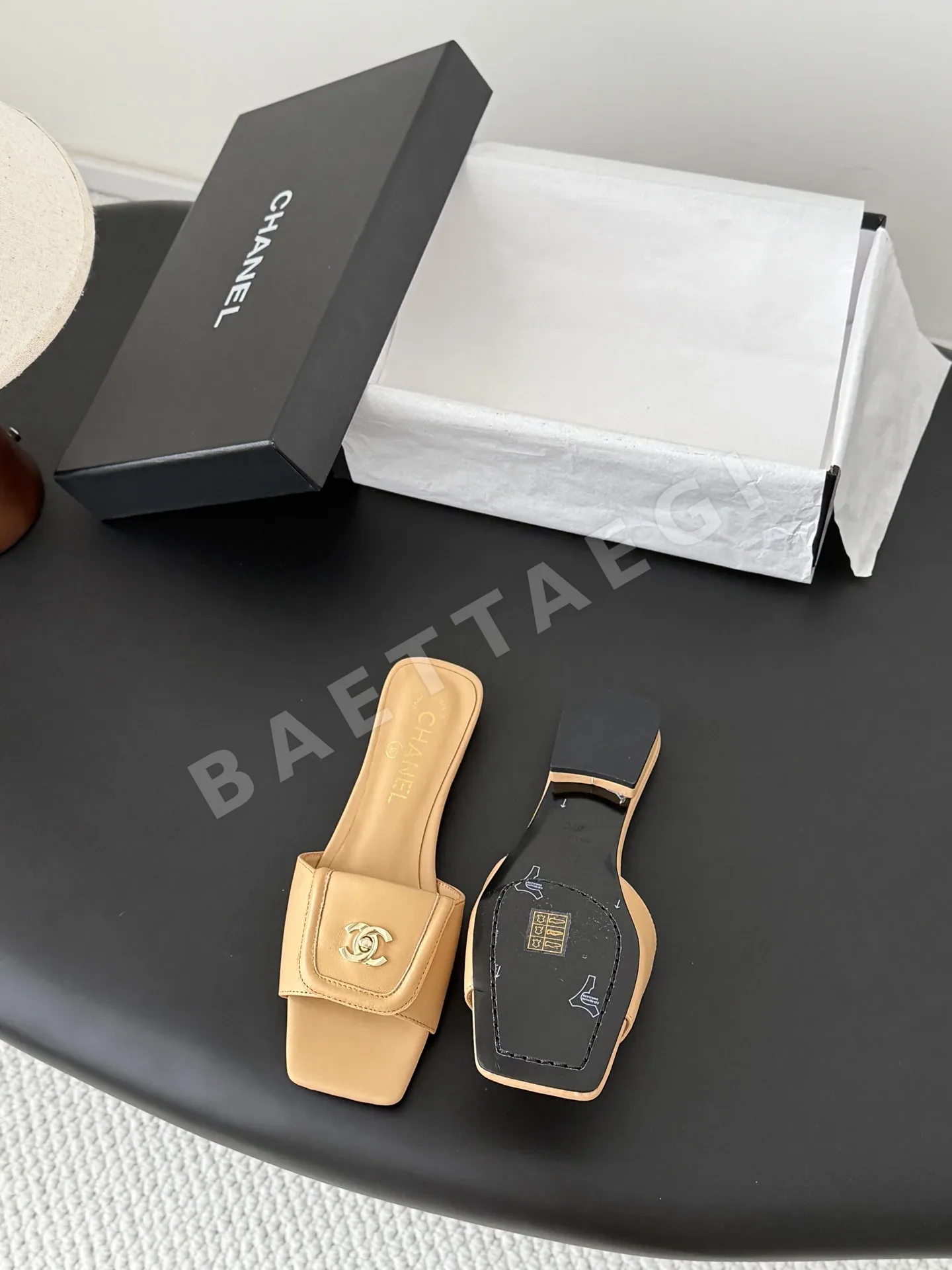샤넬 26C 빈티지 버클 로퍼 상세 이미지 4